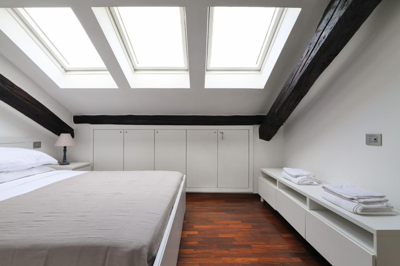 Elegant P.Venezia Attic Apartman Milánó Kültér fotó